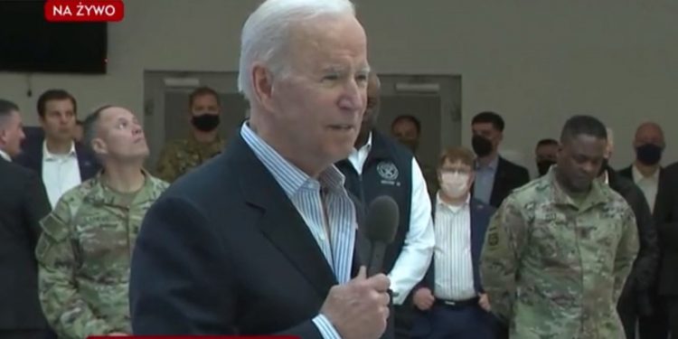 joe biden w polsce