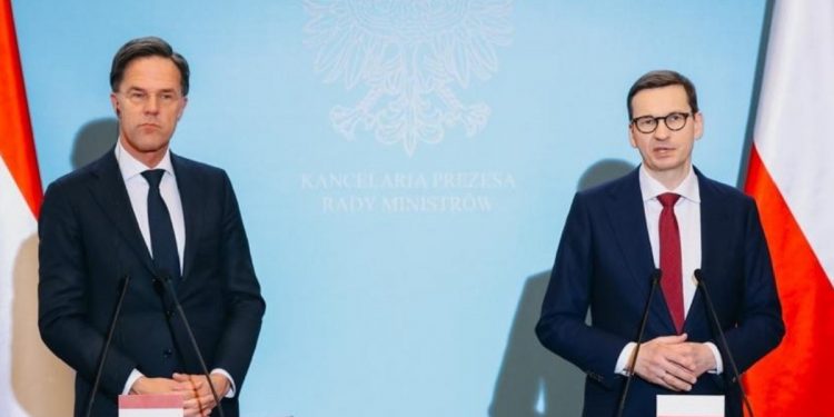 morawiecki z premierem holandii