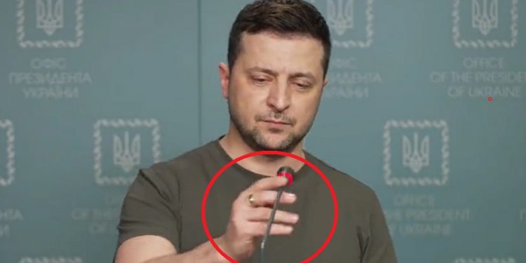 zełenski mikrofon