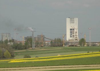 Wybuch metanu w kopalni Pniówek. Odnaleziono dwa ciała, trwa akcja ratunkowa