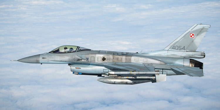 Polski myśliwiec F-16