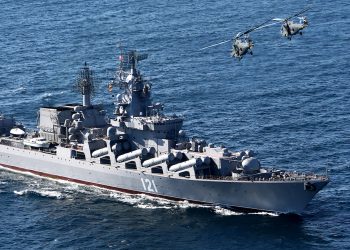 Krążownik „Moskwa” poważnie uszkodzony. To on atakował Wyspę Węży. „Olbrzymi cios dla Rosji”