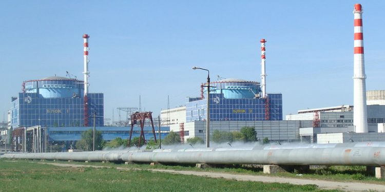 Rosyjskie rakiety przeleciały koło elektrowni atomowej. „Maksymalnie krytyczna bliskość”