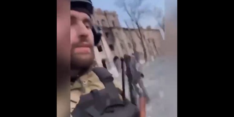 Kadyrowcy znów kręcili filmik. To była ich ostatnia chwila życia [WIDEO]