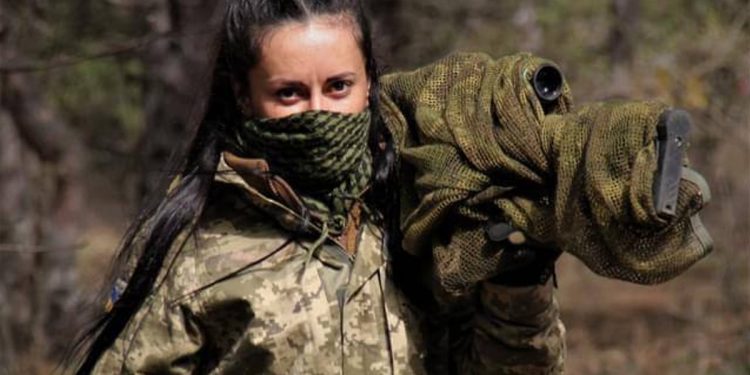 Ukraińska snajperka „Ugoliok” została bohaterką. Jest postrachem Rosjan