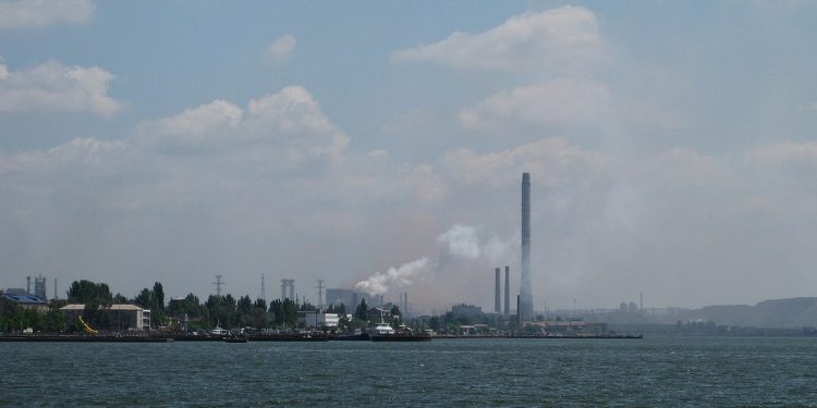 Media: Rosjanie wdarli się do Azowstalu! Brak kontaktu z obrońcami