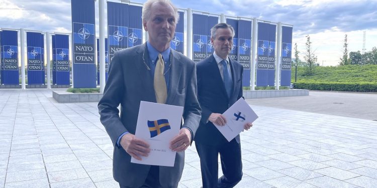 Szwecja i Finlandia złożyły wnioski o przystąpienie do NATO