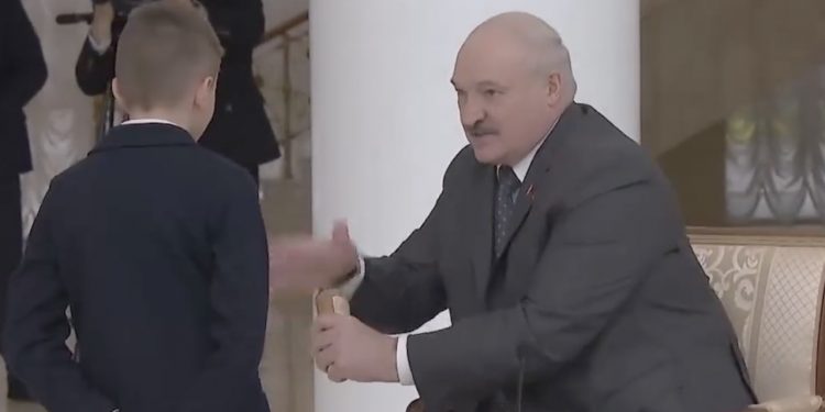 Nagranie z Łukaszenką podbija sieć. Internauci pękają ze śmiechu [WIDEO]