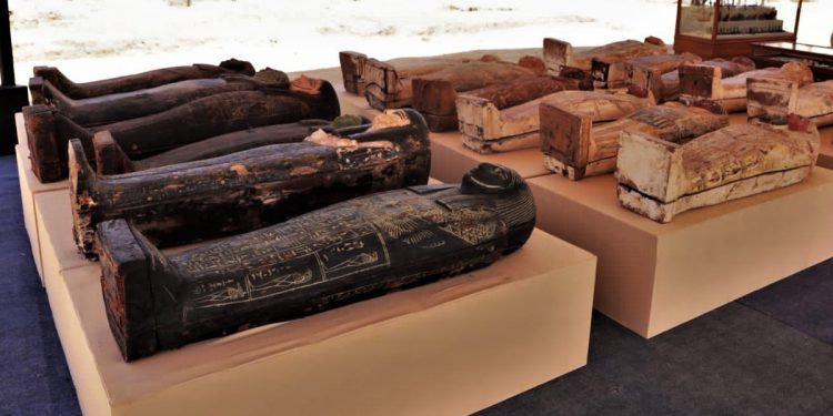 Sensacyjne odkrycie w Egipcie! Znaleziono m.in. 250 mumii