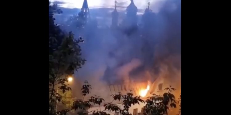 Gigantyczny pożar w Moskwie. Są nagrania [WIDEO]