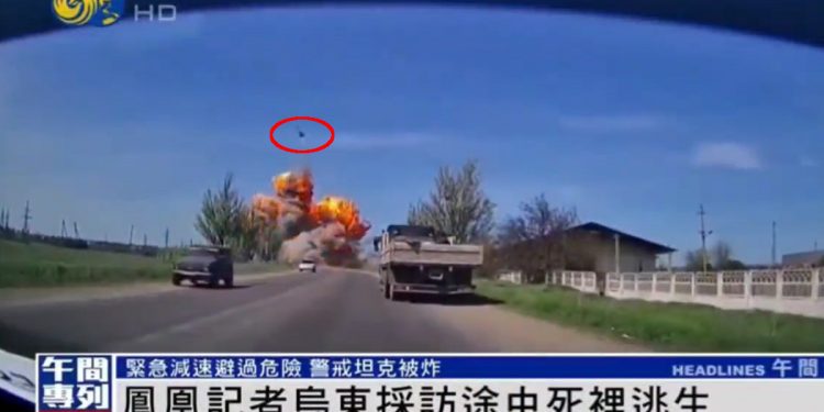 Rosyjski czołg wyleciał w powietrze podczas transmisji chińskiej telewizji [WIDEO]