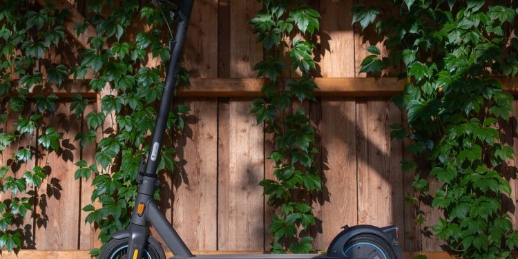 Hulajnogi elektryczne – na co zwracać uwagę?