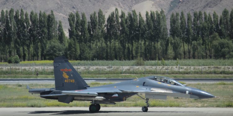 Chiński Shenyang J–11