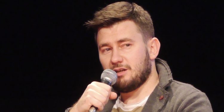 Głuchowski poszukiwany listem gończym. Jego bestsellery znają wszyscy