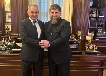 Kadyrow spotkał się z Szojgu. Internauci od razu to dostrzegli. Kpiny nie mają końca [FOTO]