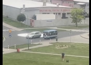 Nietypowe rondo obiektem drwin. Nagrania ukazały się nawet w „Teleexpressie” [WIDEO]