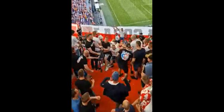 Bijatyka kibiców na meczu Polska – Holandia. „Wypier*****” [WIDEO]