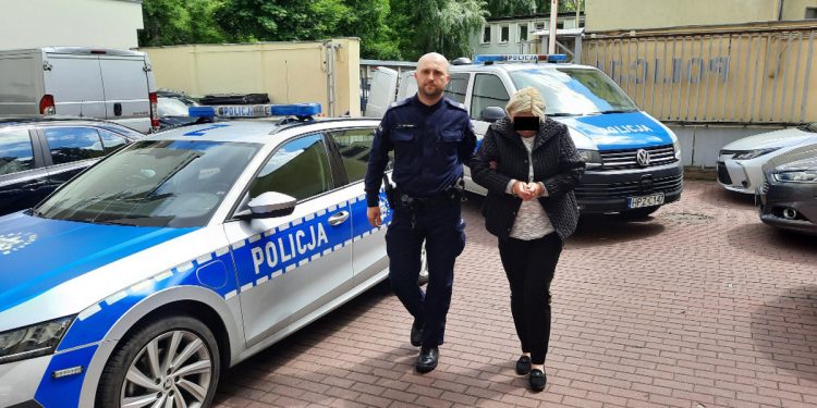 Udawała 85-latkę, by wyłudzić fortunę. Korzystała z profesjonalnej charakteryzatorki