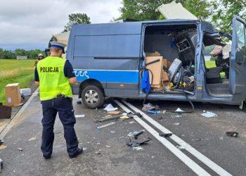 Na miejscu wypadku policjanci zastali straszny widok. Pokazali zdjęcia