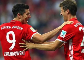 Thomas Mueller żegna Lewandowskiego. Piękne słowa przyjaciela po polsku