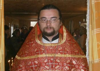 Ukraiński ksiądz wyszedł do Rosjan z krzyżem. Szokujące, co z nim zrobili