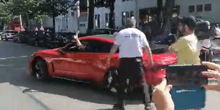 Lewandowski prowokowany przez… kibiców Bayernu. Na nagraniu słychać, co krzyczeli [WIDEO]