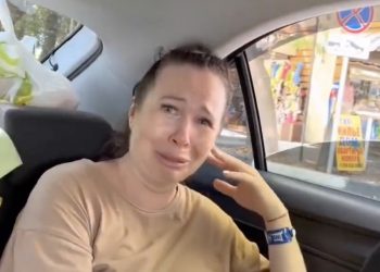 Rosjanka rozpacza, że musi uciekać z Krymu. „Czułam się tutaj jak u siebie w domu!” [WIDEO]