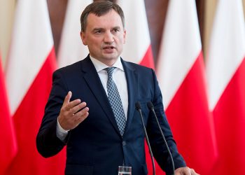 Ziobro nie przebiera w słowach: „Żołnierzu żaden śmieć nie jest w stanie Cię obrazić”