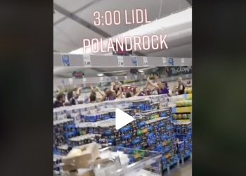 Znów to zrobili. Nocne nagranie z Lidla na Pol’and’Rock podbija sieć [WIDEO]