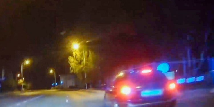 Szaleńczy pościg nocą. Policja pokazała dramatyczne nagranie [WIDEO]