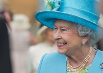 Królowa Elżbieta II w bardzo złym stanie! Są już u niej wszystkie jej dzieci