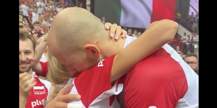 Bartosz Kurek w objęciach żony po porażce w finale. Poruszające nagranie obiegło sieć [WIDEO]