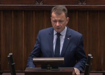 Mariusz Błaszczak ostro w Sejmie: „To była zdrada stanu!” [WIDEO]