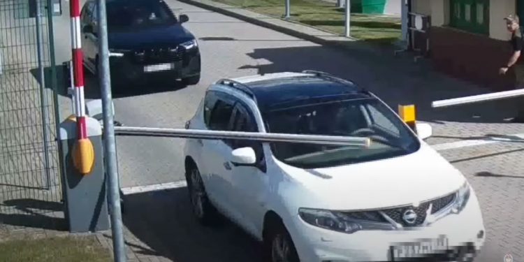 Incydenty na granicy polsko-rosyjskiej! Taranowali szlaban [WIDEO]