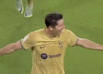 Lewandowski znów strzela. Zobacz wspaniały gol Polaka [WIDEO]
