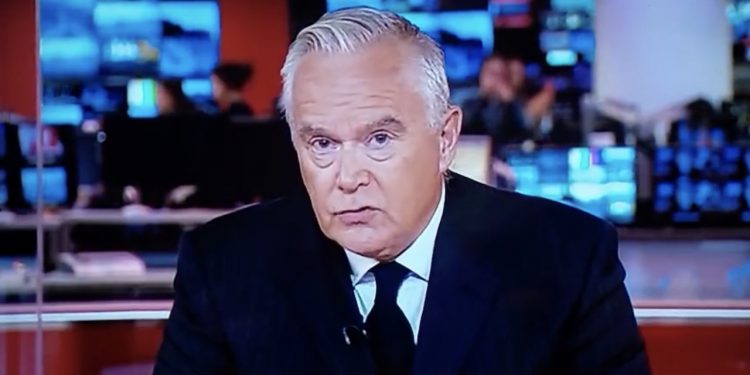 Tak BBC poinformowało o śmierci królowej Elżbiety II. Prezenterowi łamał się głos [WIDEO]