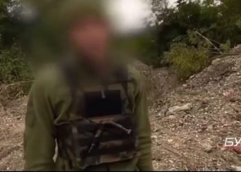 Rosyjski żołnierz: „Walczyłem 5 minut”, „Połowa czołgów nie jeździła” [WIDEO]