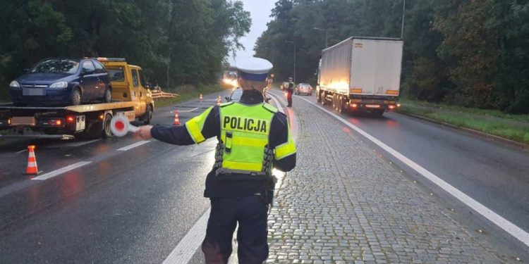 Policjanci zatrzymywali pijanego kierowcę co… 6 minut! Szokująca statystyka z jednego województwa