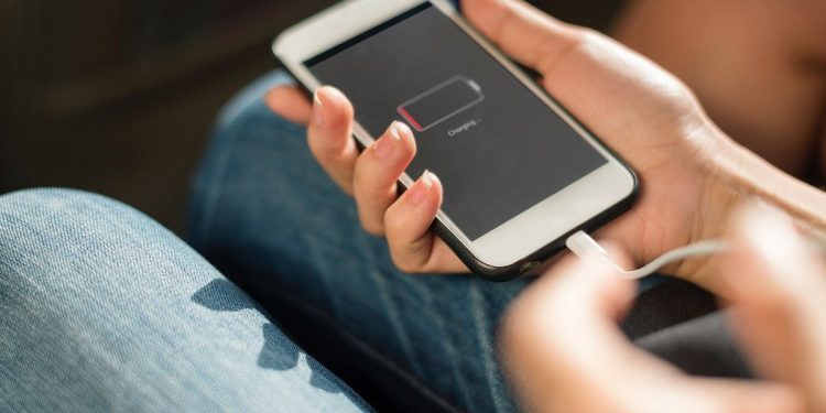 Jedna ładowarka do wszystkich urządzeń? PE wprowadza nowe przepisy