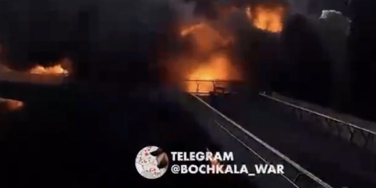 Dyplomata pokazał moment uderzenia w „Most Kliczki”. Zwrócił się do Putina [WIDEO]