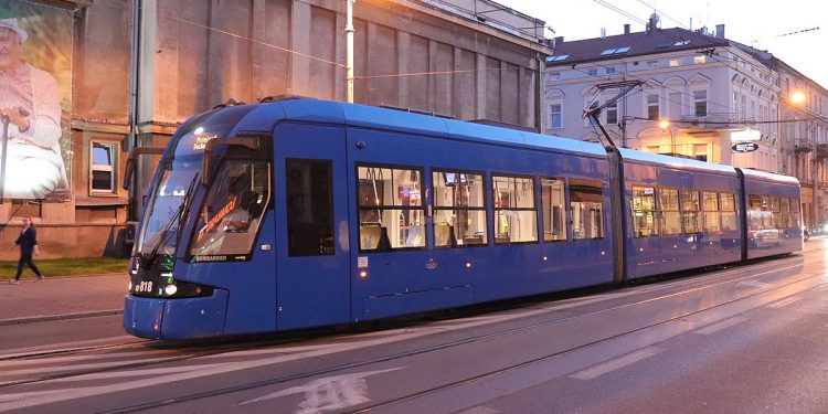 Motorniczy uratował pasażera zaatakowanego maczetami! Otrzyma nagrodę