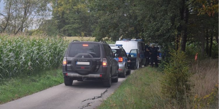 Wziął autostopowicza. To był poważny błąd, którego pożałował