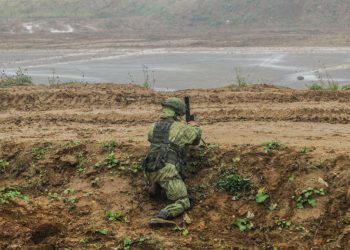 Rosyjski żołnierz uciekł z frontu. Tak go „przyjęli” w domu. „Będziesz przykładem” [WIDEO]