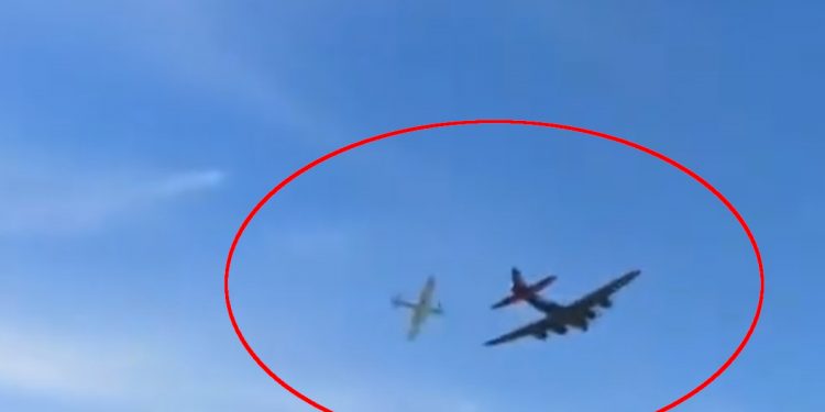 Samoloty zderzyły się w powietrzu! Tragiczny finał pokazów [WIDEO]