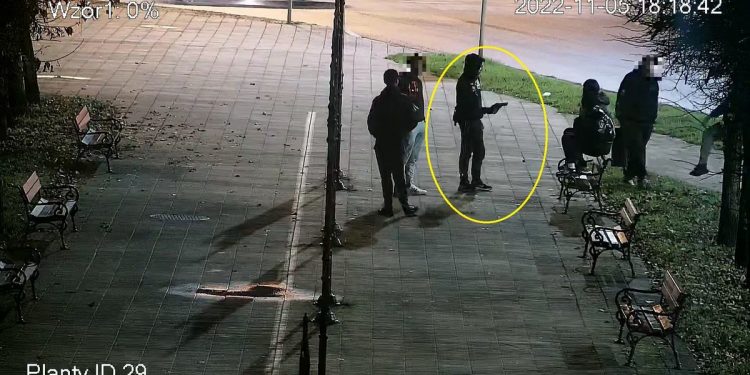 Szokujące sceny w Grudziądzu! Policja pokazała zdjęcia i szuka sprawcy