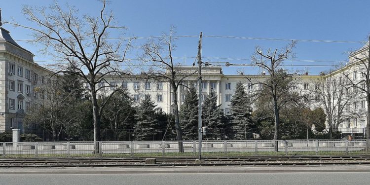 Wybuch w Komendzie Głównej Policji?! Komendant w szpitalu. Tajemniczy wypadek