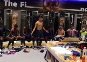 Mbappe wygłosił przemowę w przerwie finału. Wyciekło nagranie z szatni Francji [WIDEO]