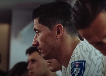 Lewandowski przemówił w szatni po meczu z Francją. Są też słowa Michniewicza. Jest nagranie [WIDEO]