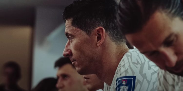 Lewandowski przemówił w szatni po meczu z Francją. Są też słowa Michniewicza. Jest nagranie [WIDEO]