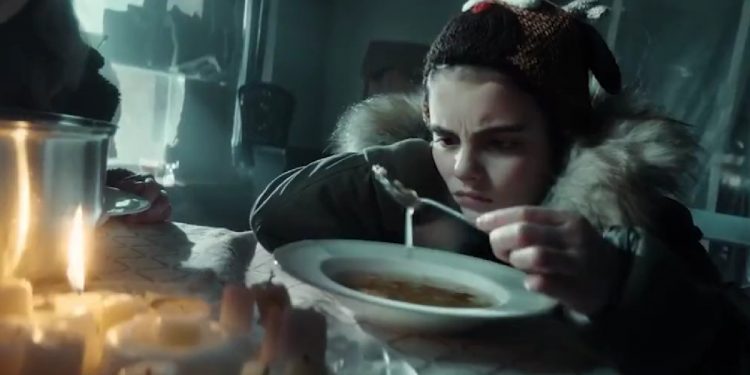 Rosyjska propaganda przeszła sama siebie z okazji świąt. W roli głównej… zupa z chomika [WIDEO]